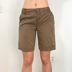 tan cargo shorts